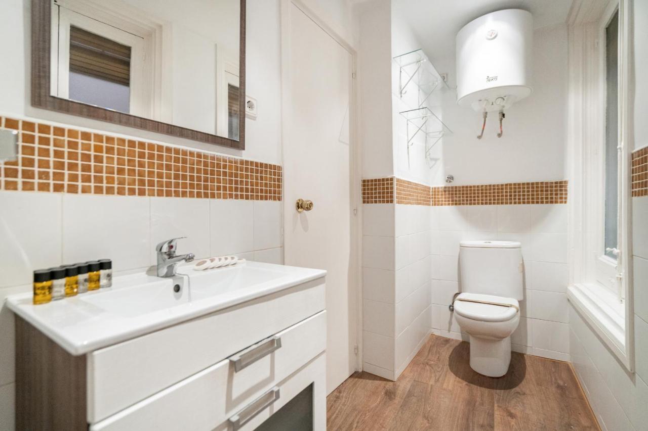 Apartamento En La Puerta Del Sol Apartment Madrid Ngoại thất bức ảnh